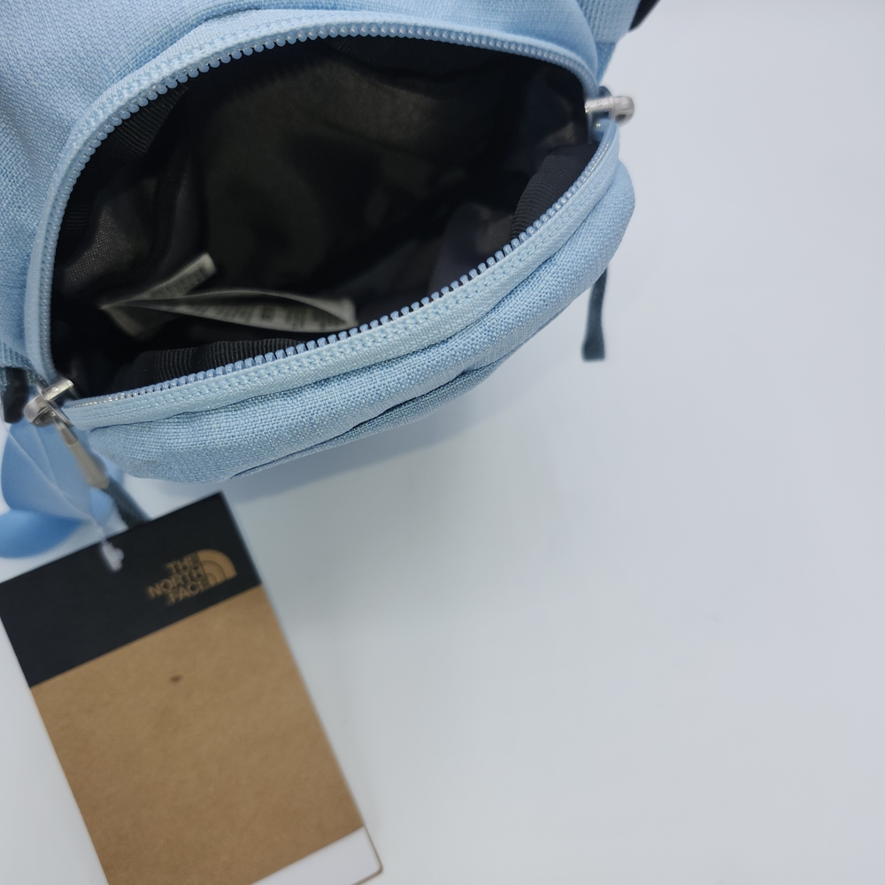 The North Face Sky Blue Belt Bag - Picture 3 of 5